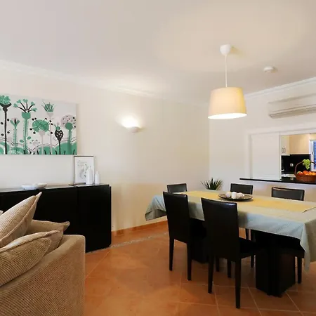 Villa Bela Vivenda-pretty Family With Pool & Golf