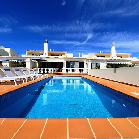 Bela Vivenda-pretty Family With Pool & Golf וילה
