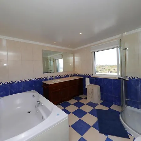 Bela Vivenda-pretty Family With Pool & Golf