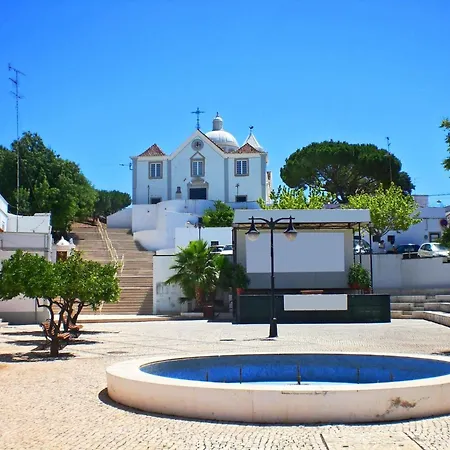 Bela Vivenda-pretty Family With Pool & Golf