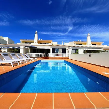 Bela Vivenda-pretty Family With Pool & Golf Villa