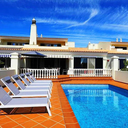 Bela Vivenda-pretty Family With Pool & Golf Вилла *